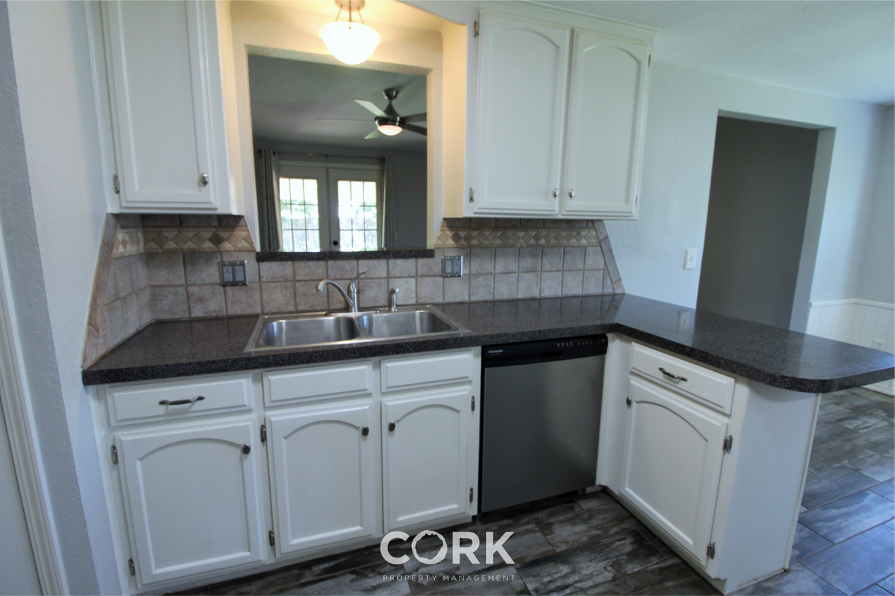 1301 Del Norte Dr #1 - Photo 6 of 50