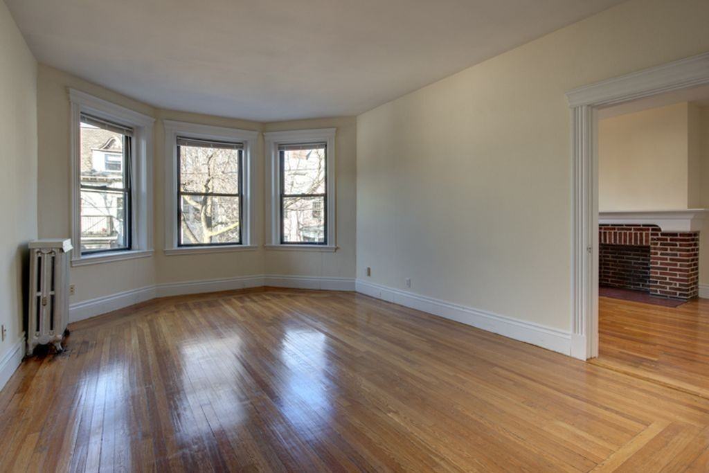 7 Naples Rd - Photo 2 of 12