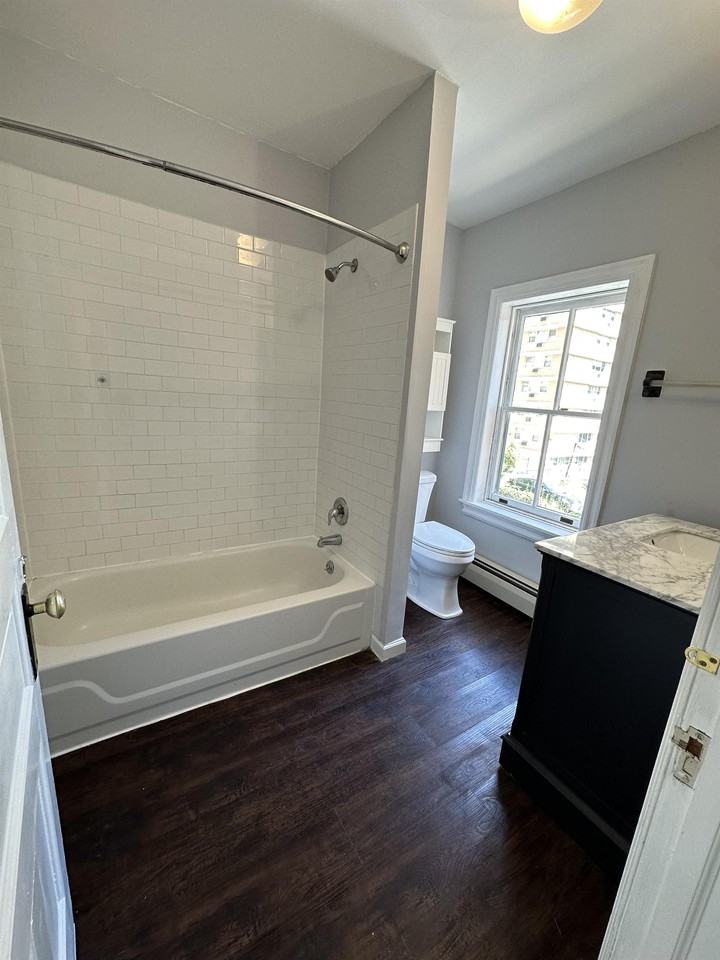 1211 Delaware Avenue - Photo 4 of 13