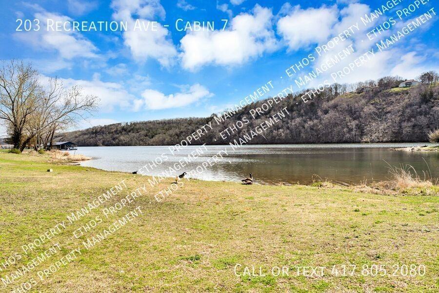 203 Recreation Ave - Photo 4 of 20