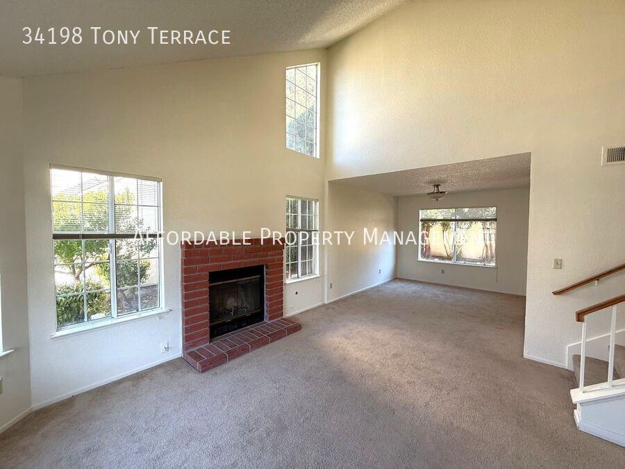 34198 Tony Ter - Photo 3 of 24