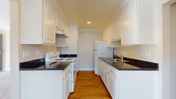 featured image of 335 Enfrente Rd #28