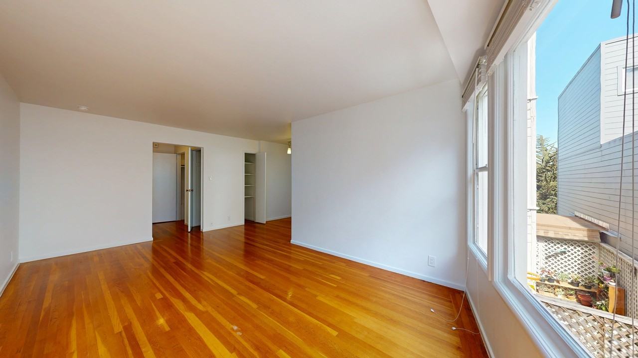 702 Church St #305 - Photo 2 of 10