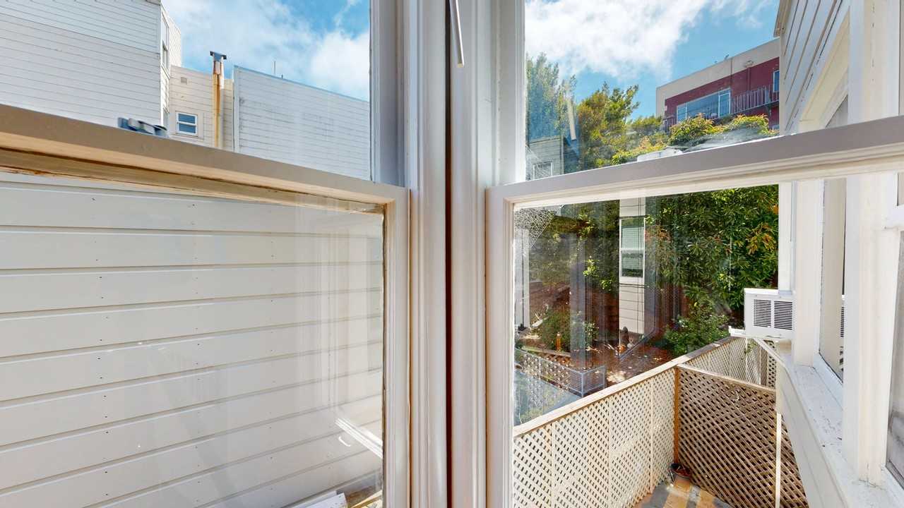 702 Church St #305 - Photo 5 of 10