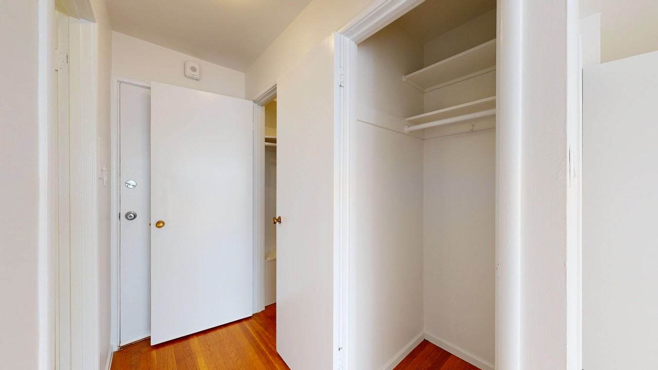 702 Church St #305 - Photo 7 of 10