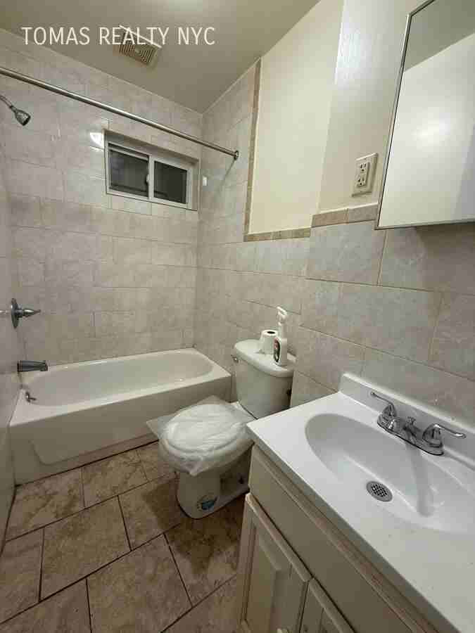 94 Orchard St - Photo 3 of 11