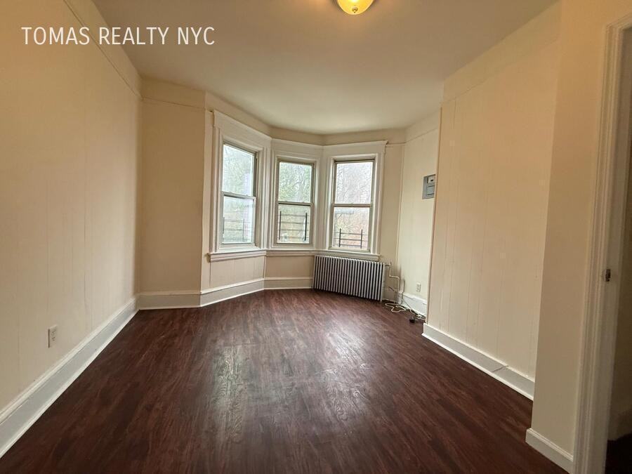 94 Orchard St - Photo 7 of 11