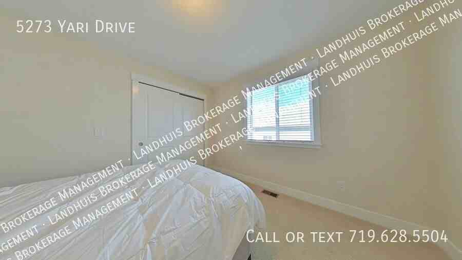 5273 Yari Dr - Photo 4 of 15