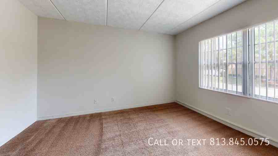 Windsor Manor - Photo 7 of 13