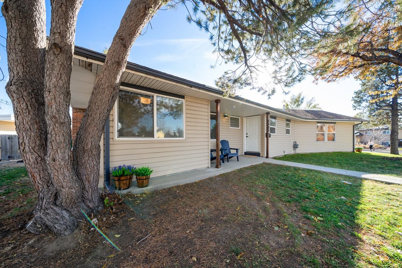 4000 S Delaware St - Photo 2 of 28