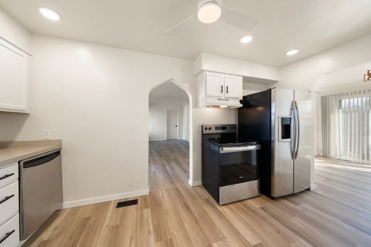 4000 S Delaware St - Photo 7 of 28