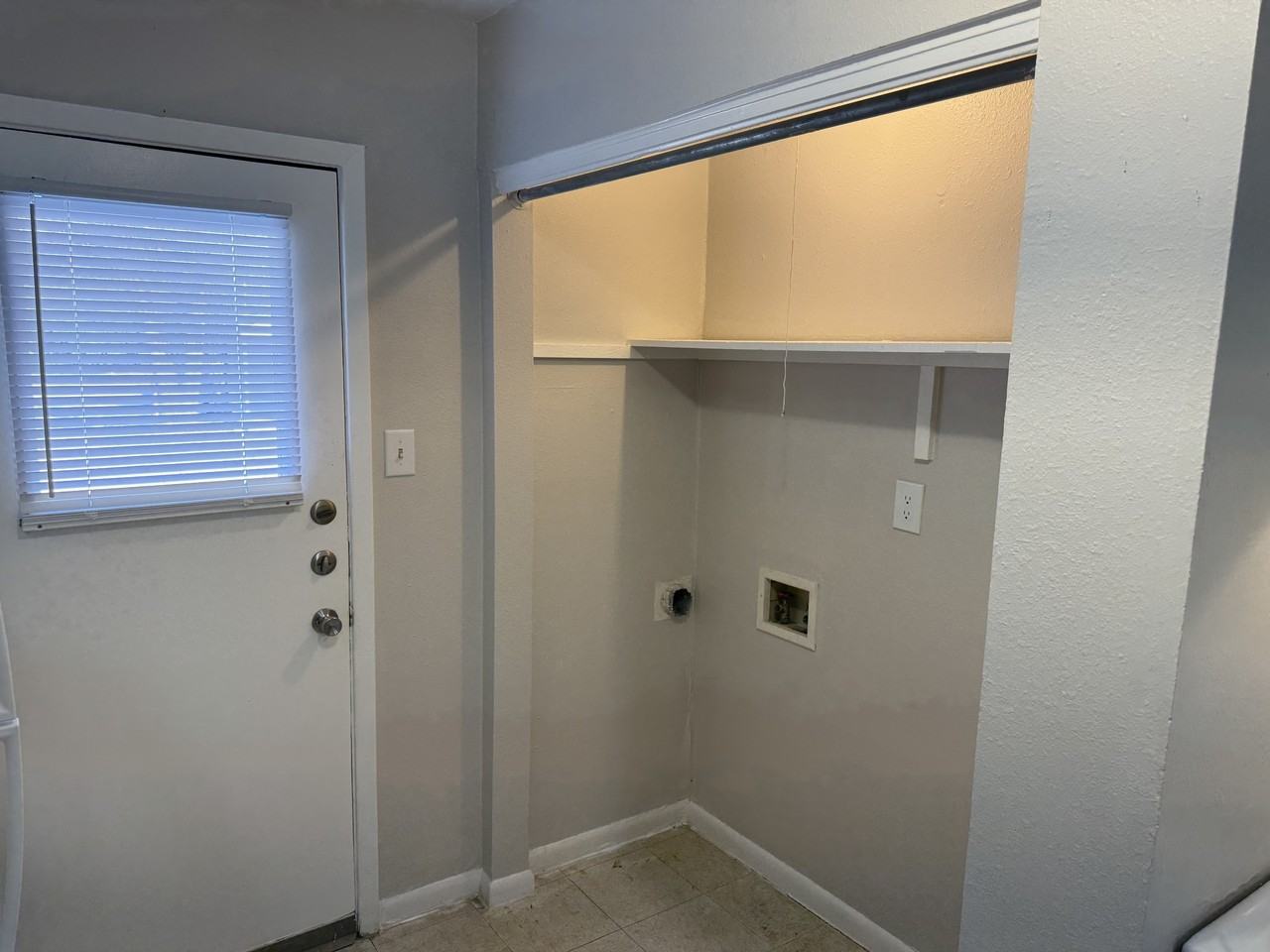 Sutton - Photo 5 of 15