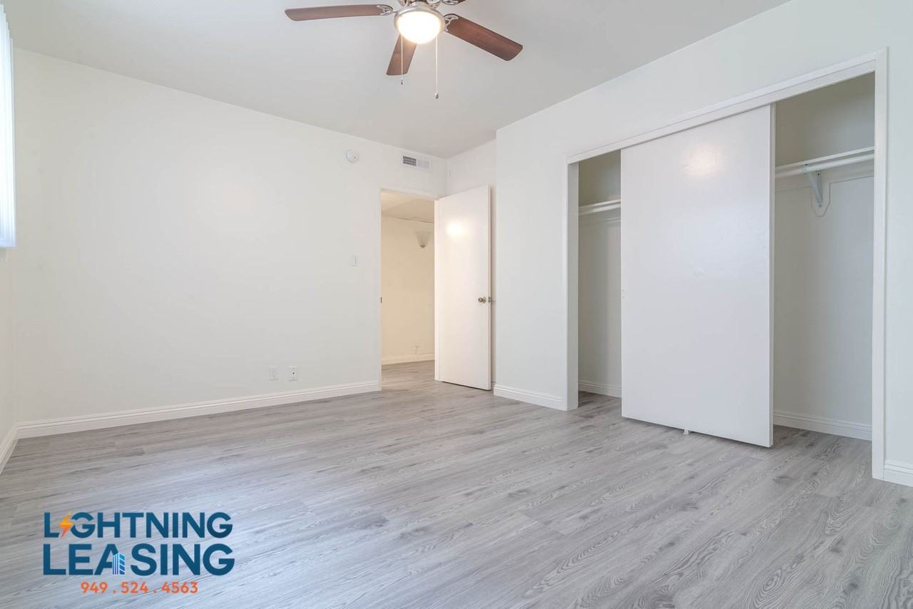 8557 Cashio St #7 - Photo 6 of 20