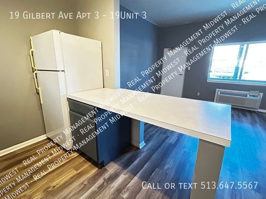 19 Gilbert Ave Apt 3 #19UNIT3 - Photo 6 of 7