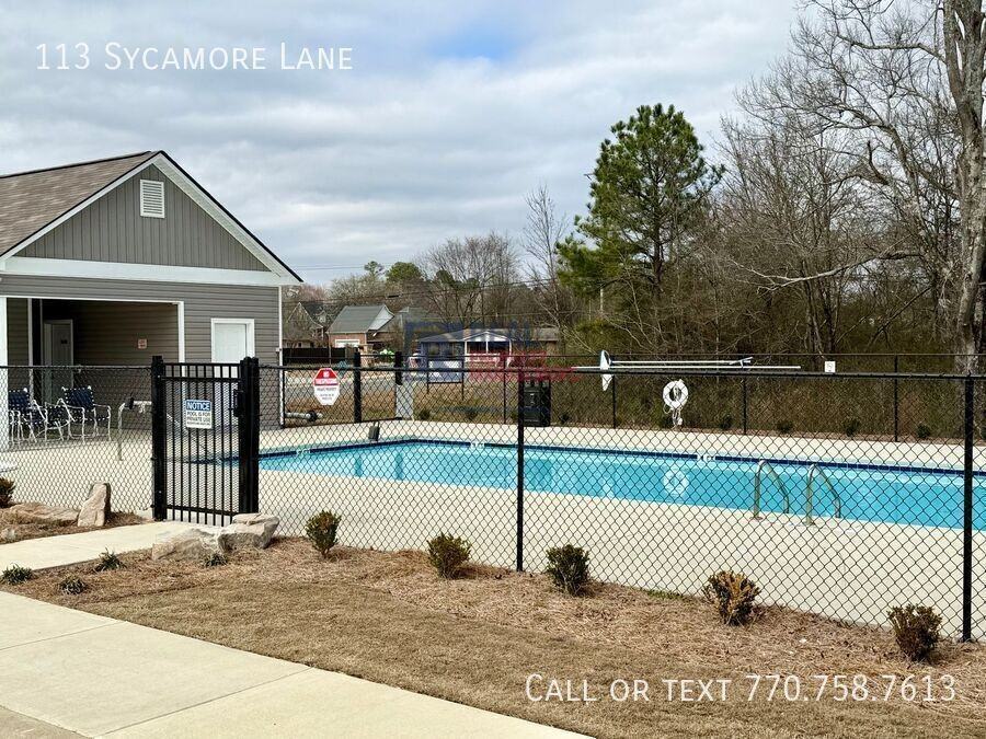 113 Sycamore Ln - Photo 2 of 19