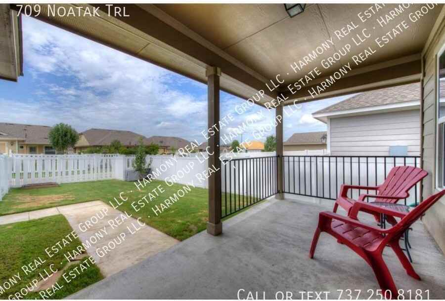 709 Noatak Trl - Photo 3 of 26