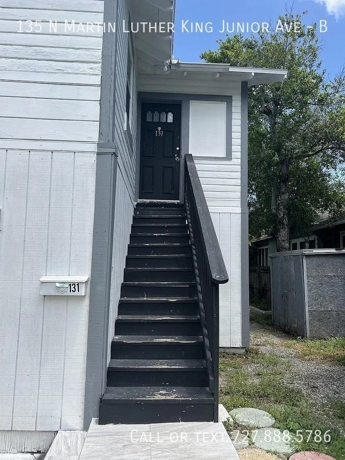 135 N Martin Luther King Jr Ave #B - Photo 3 of 49