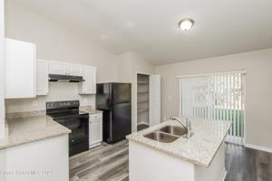 featured image of 2511 Palomar Ave Se #2511