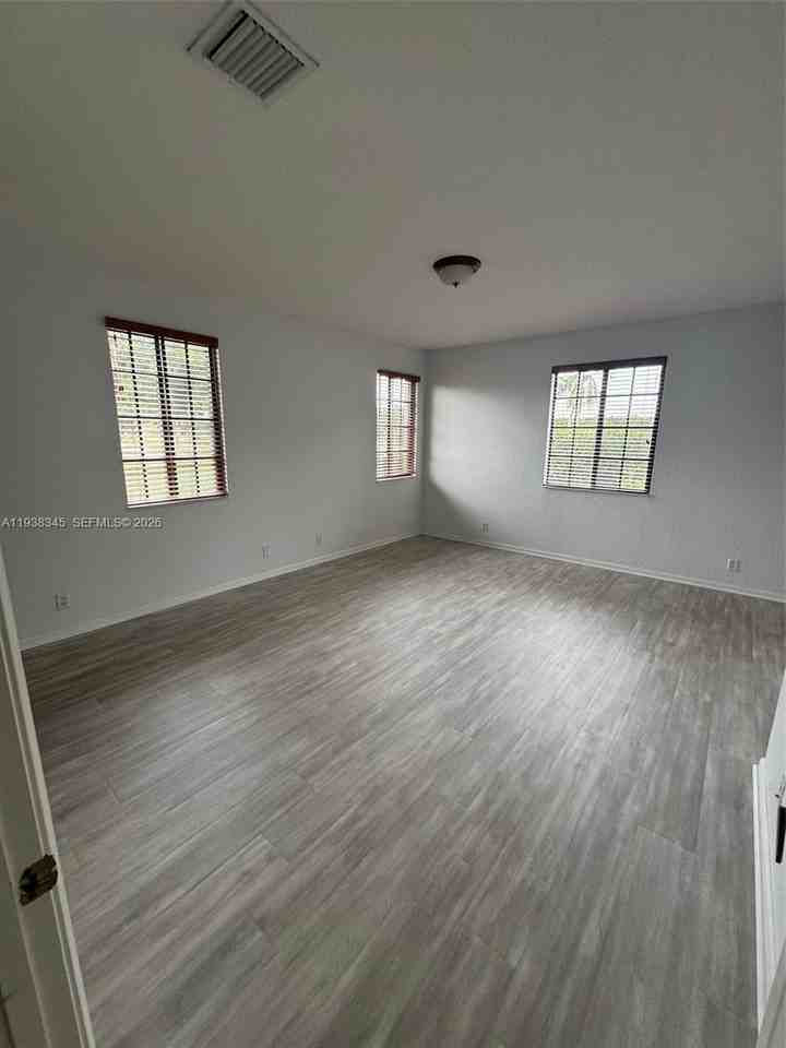 Weston Hills Blvd #2643-16 - Photo 3 of 23