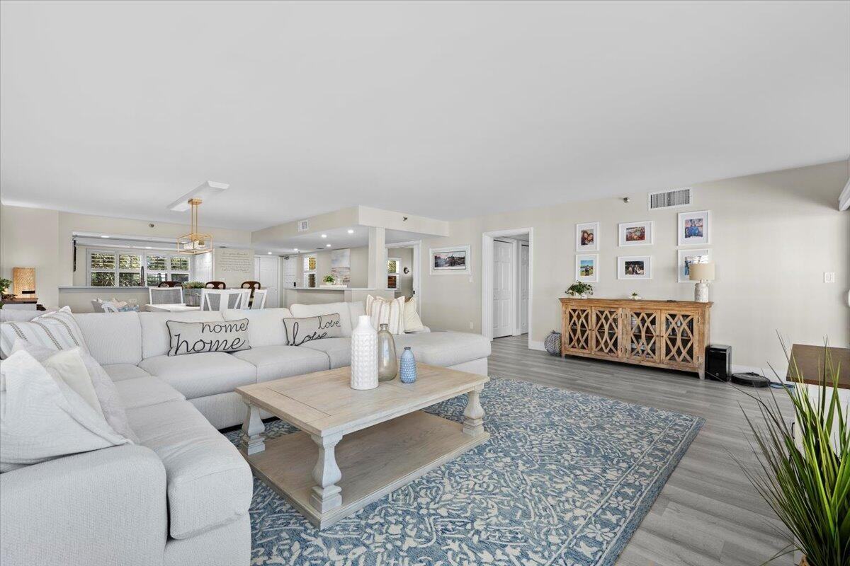 364 Golfview Rd #364-405 - Photo 6 of 32