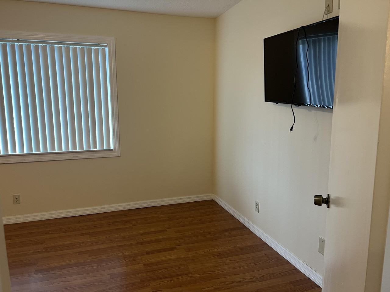 409 Golden River Dr #409 - Photo 6 of 26