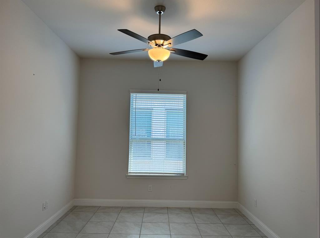 822 Susan St #822 - Photo 3 of 20