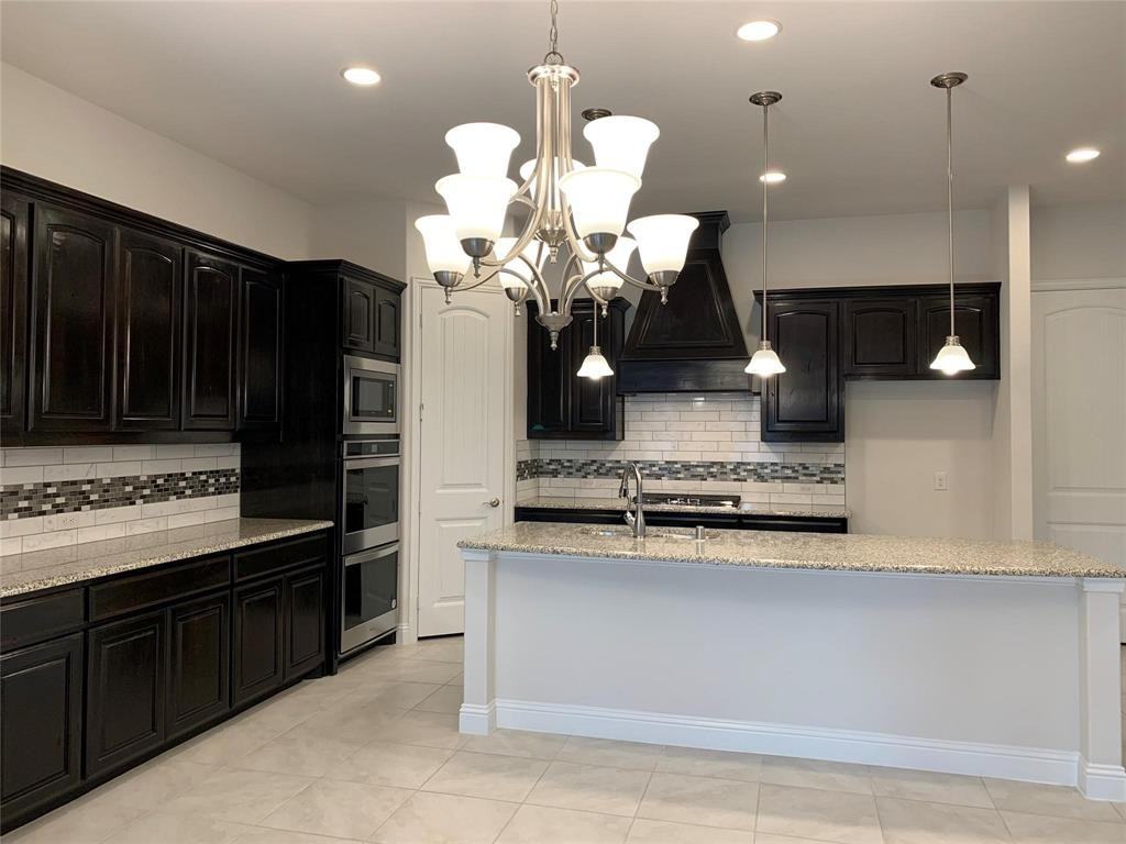 822 Susan St #822 - Photo 4 of 20