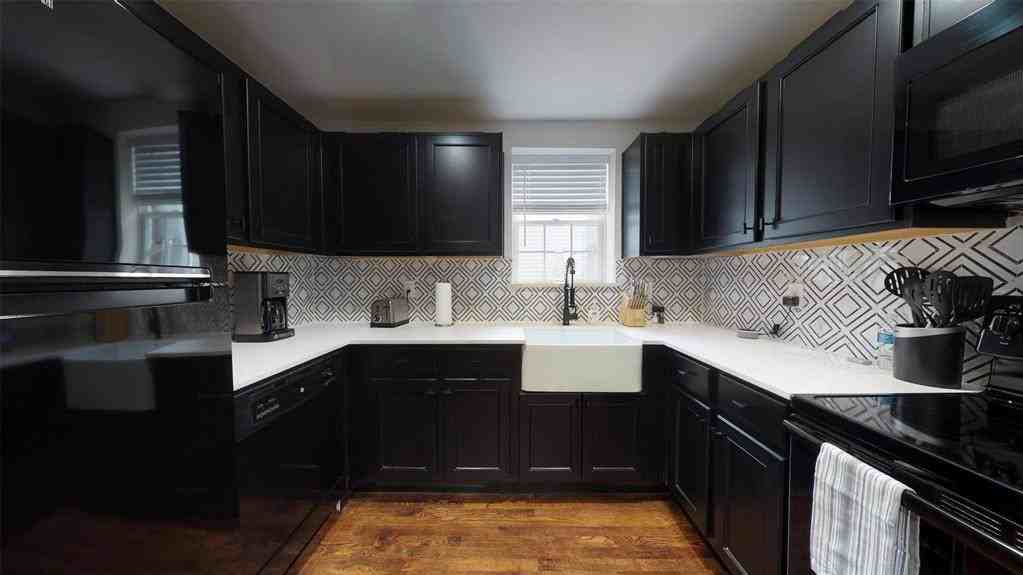 5506 Miller Ave #5506-102 - Photo 4 of 7