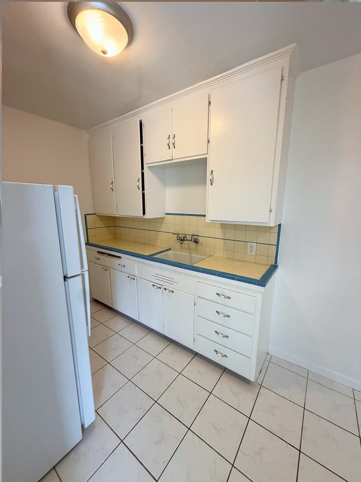 1129 El Camino Real - Photo 5 of 19