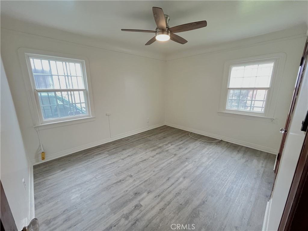 1839 W 85th St #1839 - Photo 4 of 18