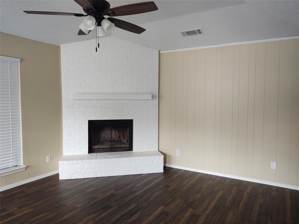 815 Windcrest Dr #815 - Photo 5 of 7