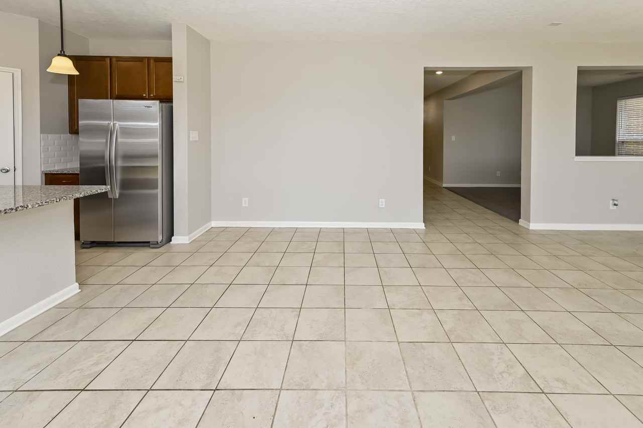 5139 Castle Discordia St #5139 - Photo 5 of 15