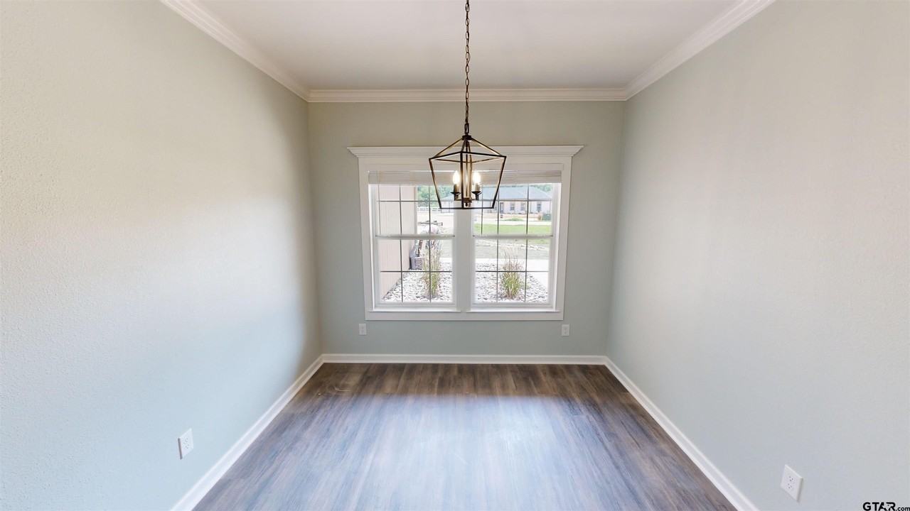 13016 Clydesdale #13016 - Photo 4 of 15