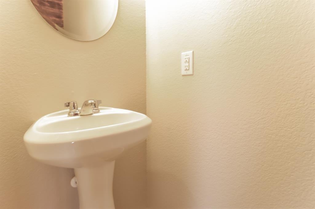 3956 Polar Brook Dr #3956 - Photo 5 of 15