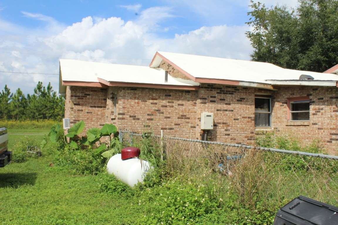 6839 Southwest Sw Cr #6839B - Photo 4 of 16