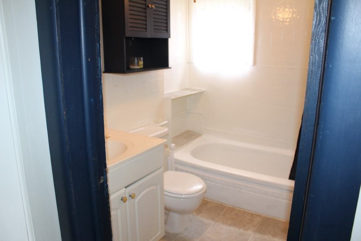 6839 Southwest Sw Cr #6839B - Photo 7 of 16