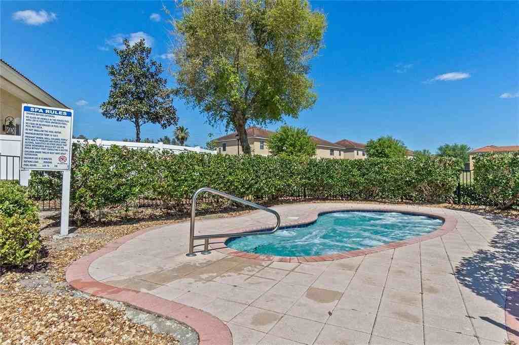 409 Cinnamon Dr #409 - Photo 2 of 14