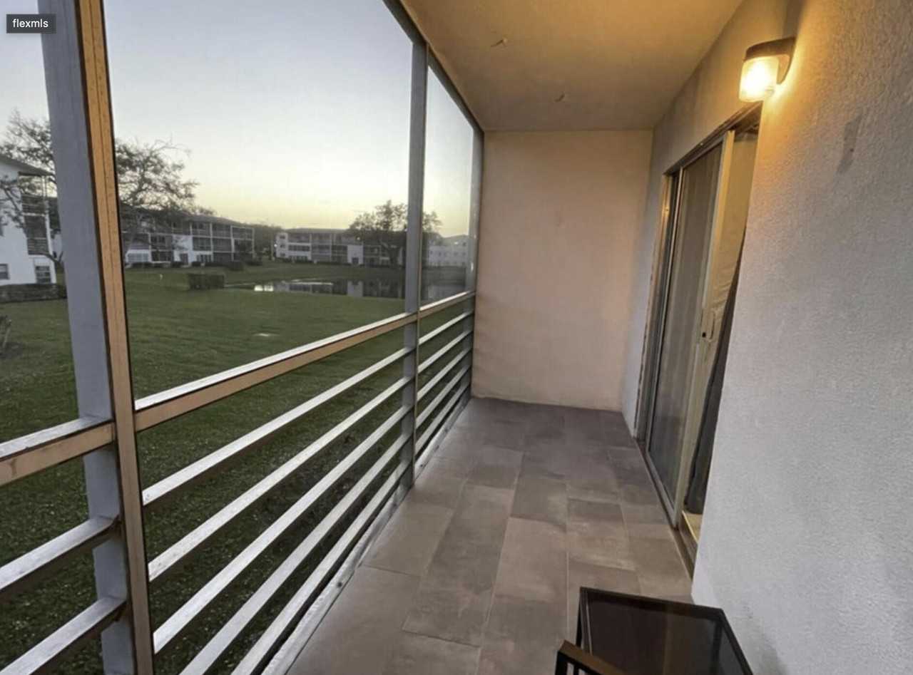 227 Fanshaw Dr #227F - Photo 6 of 11