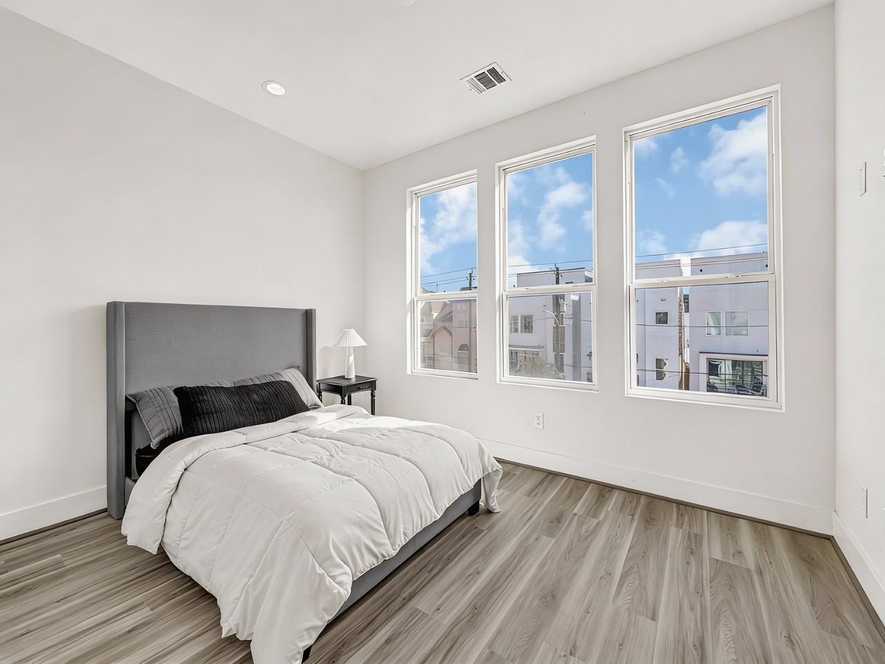 3313 Baer St #3313 - Photo 2 of 35