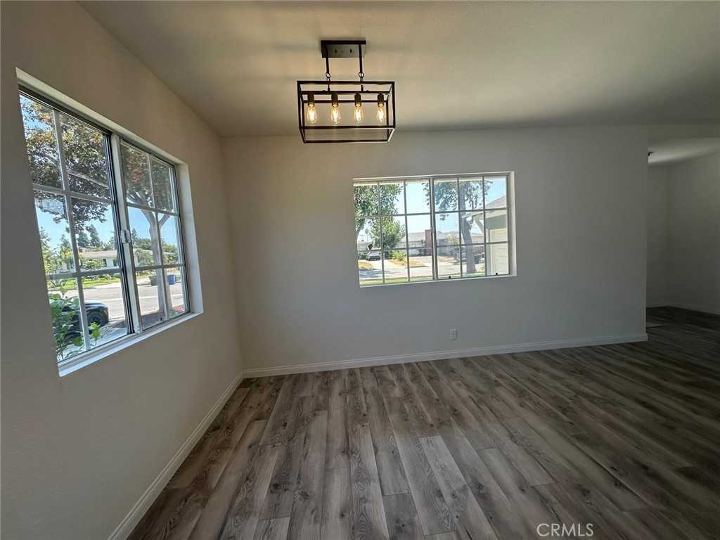 1025 Bonnie Brae St #1025 - Photo 3 of 13