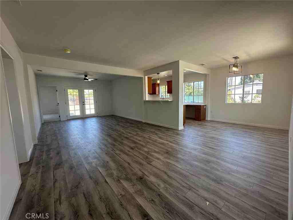 1025 Bonnie Brae St #1025 - Photo 5 of 13