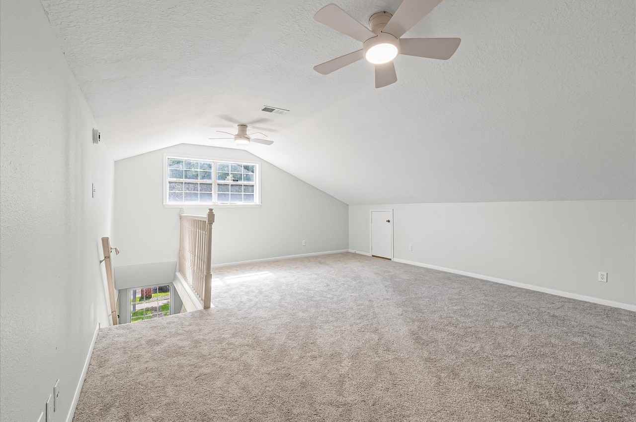 1511 Leadenhall Cir #1511 - Photo 2 of 10