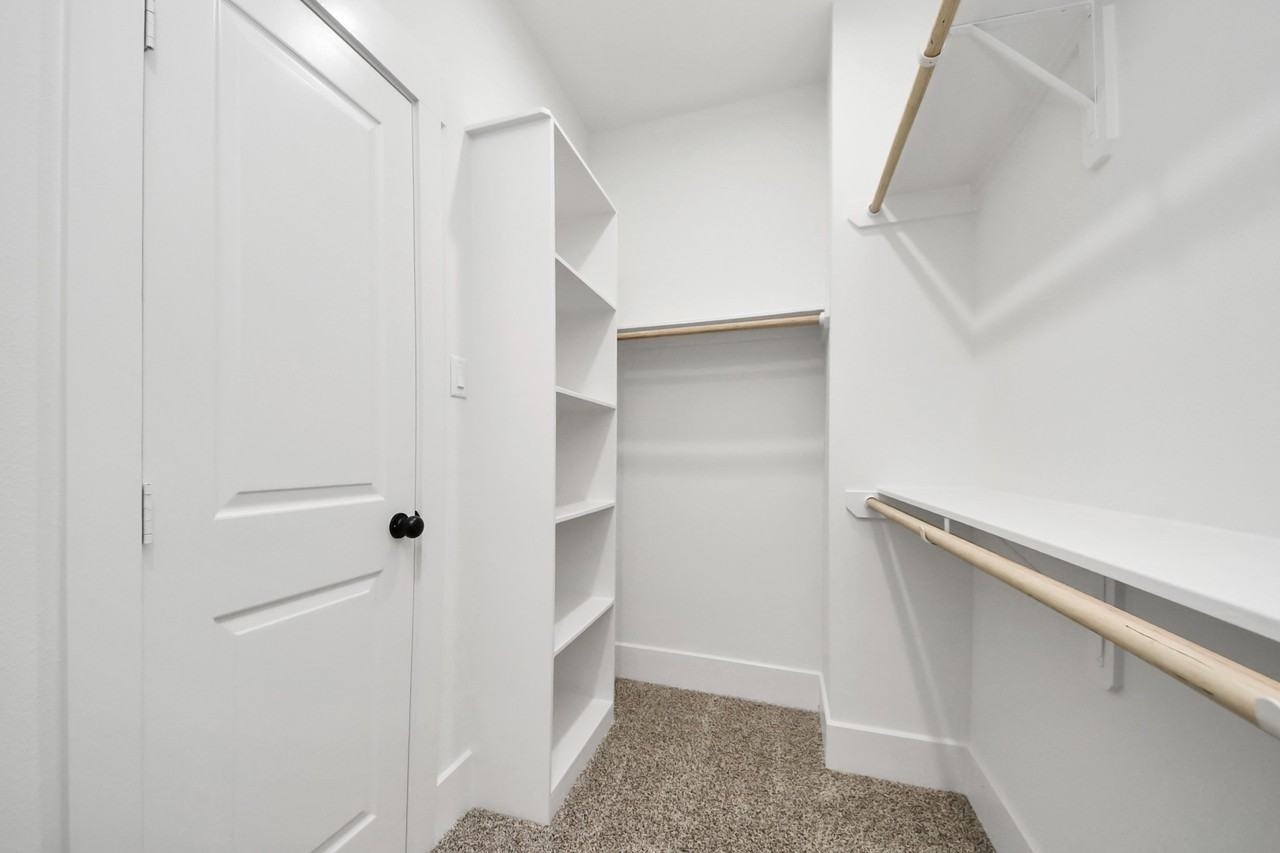 5531 Nielan St #5531A - Photo 7 of 38