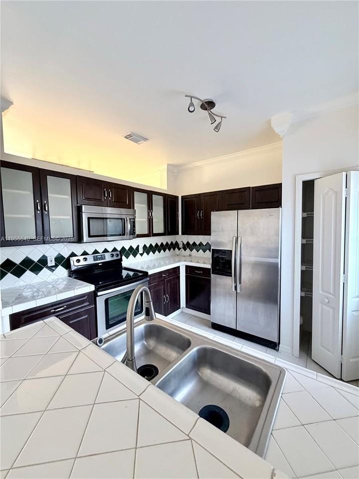 3 Lake Dr - Photo 2 of 20