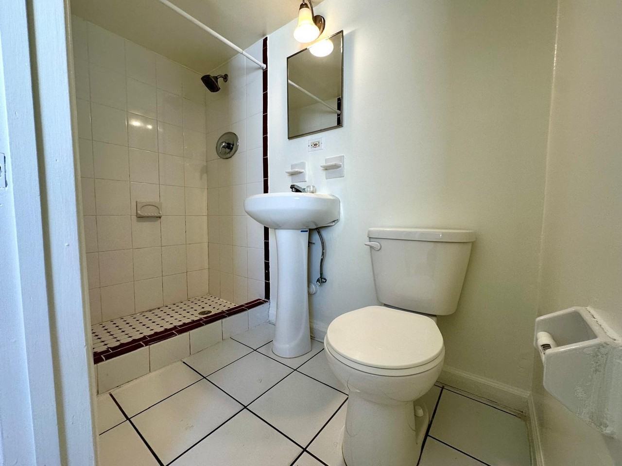 6101 Webster Ave #6101-2 - Photo 4 of 6