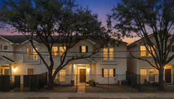 featured image of 313 Hogan St #313