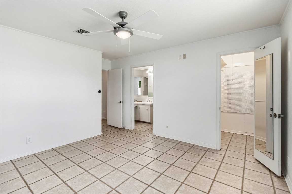 730 Sarah Jo St #730 - Photo 4 of 31