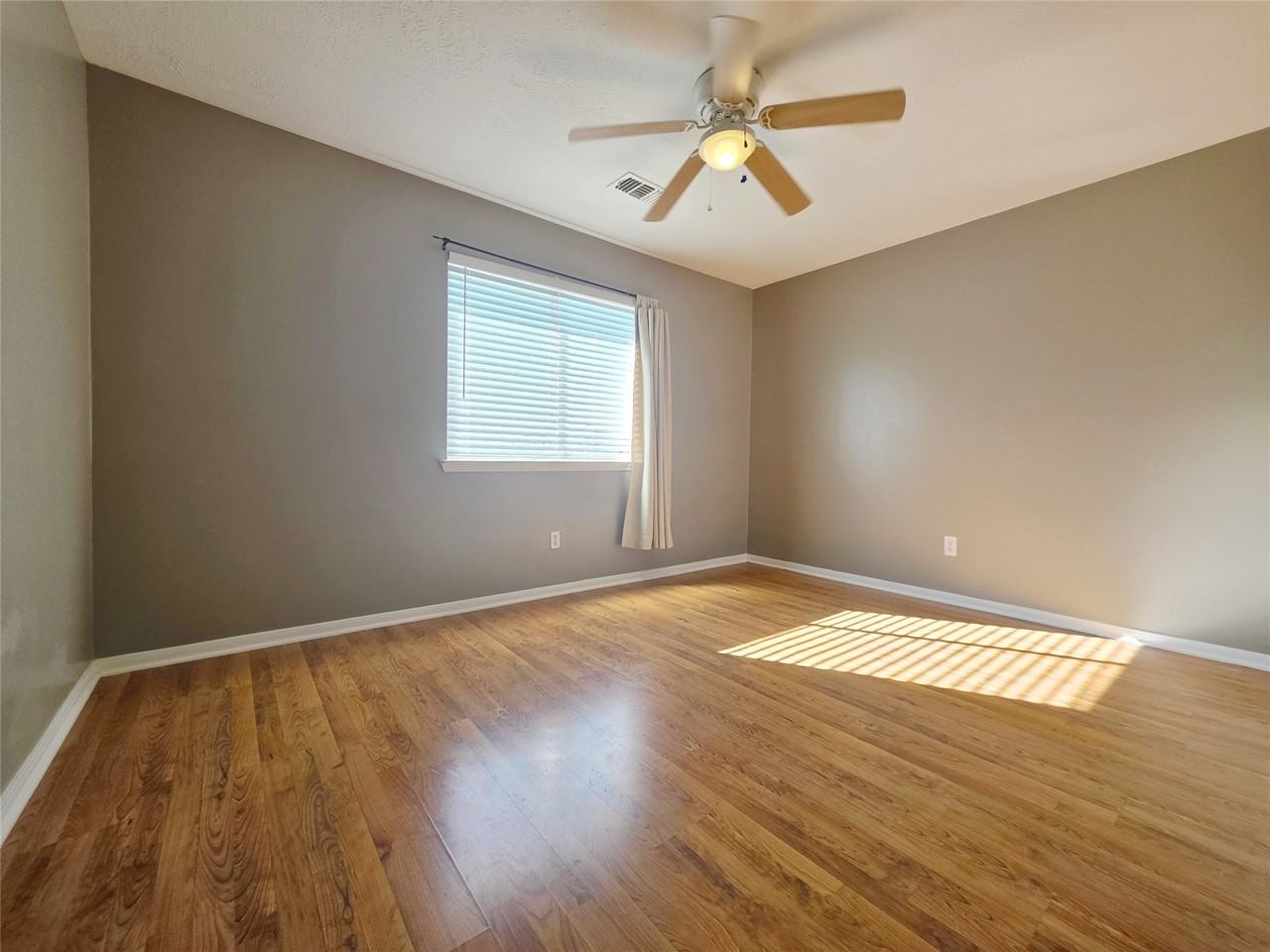 23527 Cansfield Way #23527 - Photo 2 of 29