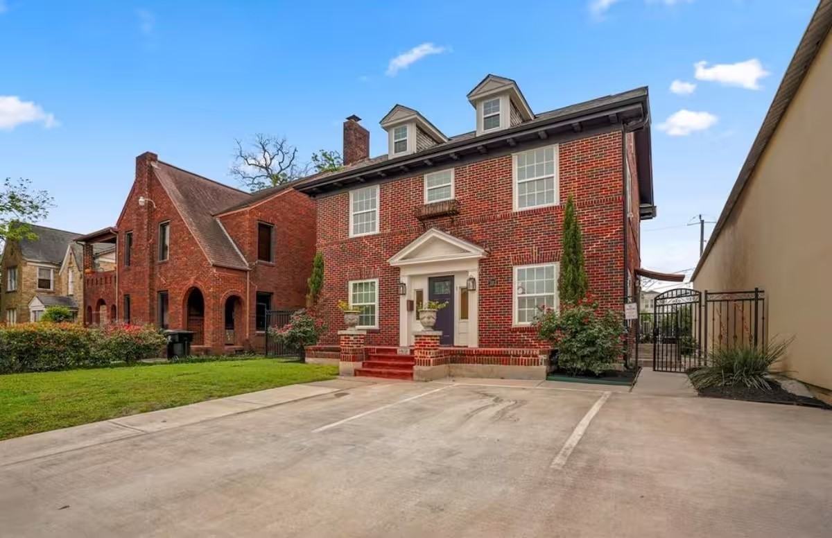 1912 Arbor St #1912-3 - Photo 7 of 24