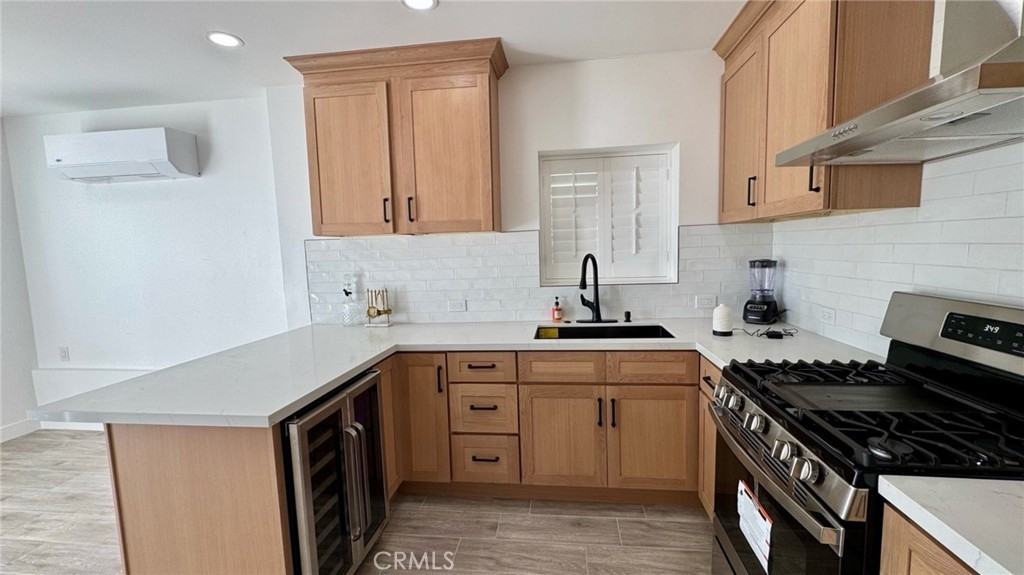 15983 Mikinda Ct #15983 - Photo 2 of 8